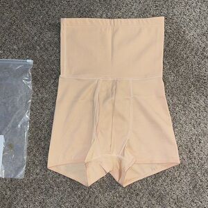 Light beige spandex shorts